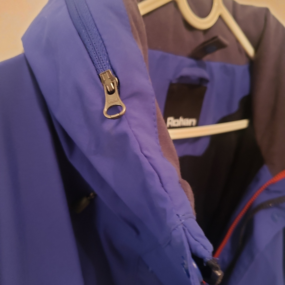 High end British Waterproof Rain Jacket - Rohan Breccon - Picture 10 of 11
